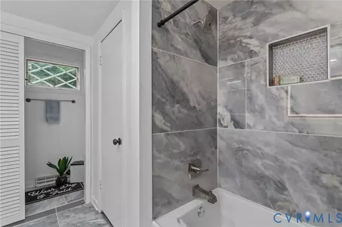 Bath - 4560 E Williamsburg Rd, Sandston, VA 23150 photo 3 of 5