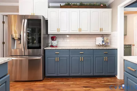 Kitchen - 419 Rossmere Dr, Midlothian, VA 23114 photo 6 of 6