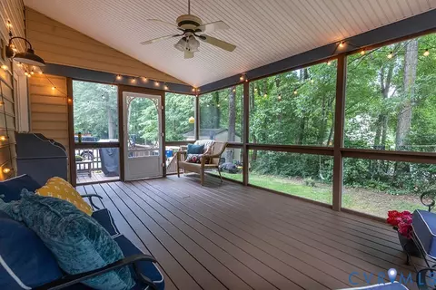 Exterior - 419 Rossmere Dr, Midlothian, VA 23114 photo 7 of 12