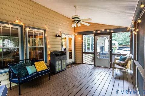 Exterior - 419 Rossmere Dr, Midlothian, VA 23114 photo 2 of 12