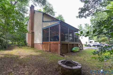 Exterior - 419 Rossmere Dr, Midlothian, VA 23114 photo 12 of 12