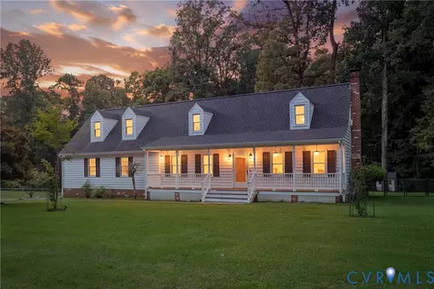 14800 Walthall Dr, Colonial Heights, VA 23834