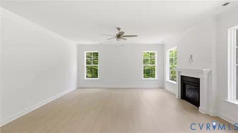 Living - 3178 Three Chopt Rd, Gum Spring, VA 23065 photo 2 of 4