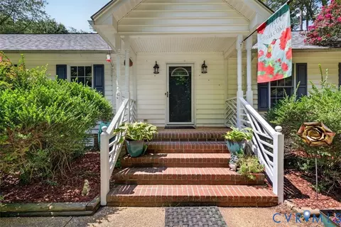 132 Schooner Ln, Mathews, VA 23109
