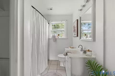 Bath - 32 E Gray St, Sandston, VA 23150 photo 1 of 1