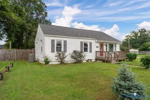 Exterior - 32 E Gray St, Sandston, VA 23150 photo 3 of 6