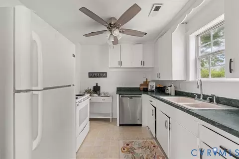 Kitchen - 32 E Gray St, Sandston, VA 23150 photo 1 of 2