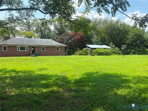 8319 Orchard Ln, Mechanicsville, VA 23111