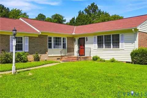 7405 Addie Dr, Mechanicsville, VA 23111