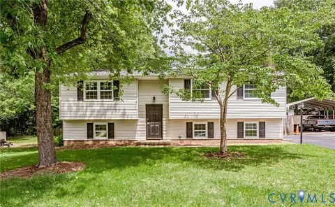 9406 Emmett Ct, Glen Allen, VA 23060
