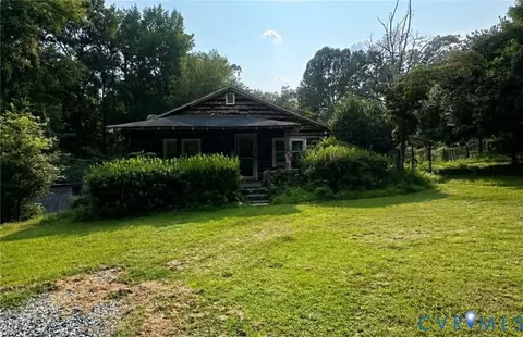 1522 Dinwiddie Ave, Hopewell, VA 23860