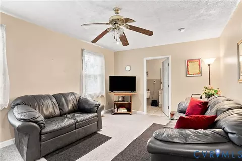 Living - 3918 Peyton Ave, Richmond, VA 23224 photo 3 of 3