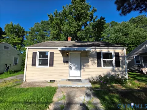 1910 Wakefield Ave, Colonial Heights, VA 23834