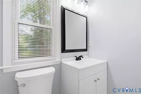 Bath - 5800 Mill Spring Ln, Midlothian, VA 23112 photo 4 of 6