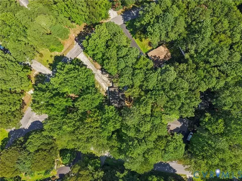 View/Area - 4406 Mallard Dr, Gloucester, VA 23061 photo 1 of 4