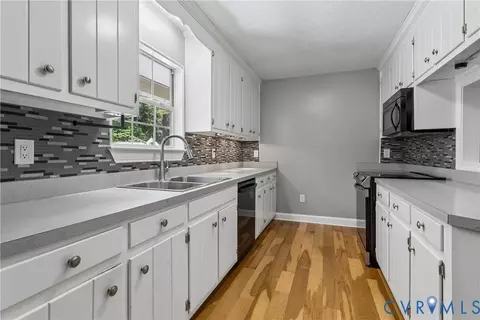 Kitchen - 4406 Mallard Dr, Gloucester, VA 23061 photo 1 of 4