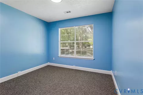 Bedroom - 4406 Mallard Dr, Gloucester, VA 23061 photo 3 of 6