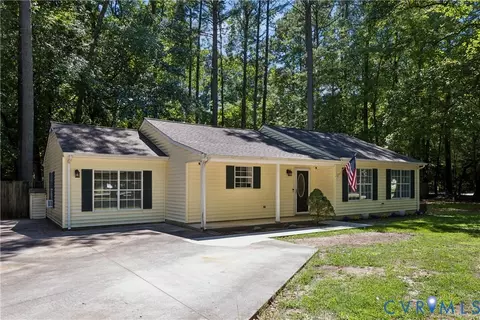 Exterior - 4406 Mallard Dr, Gloucester, VA 23061 photo 3 of 6