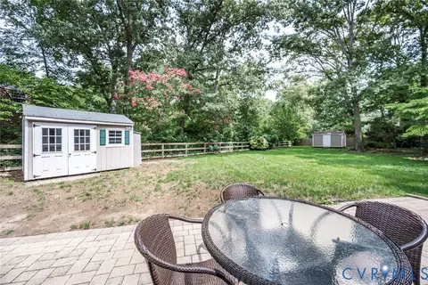 Exterior - 349 Wallingham Dr, Midlothian, VA 23114 photo 6 of 10