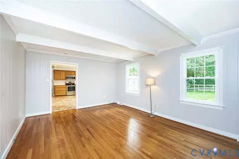 Living - 349 Wallingham Dr, Midlothian, VA 23114 photo 6 of 6