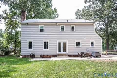 Exterior - 349 Wallingham Dr, Midlothian, VA 23114 photo 10 of 10