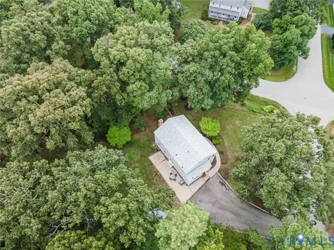 View/Area - 349 Wallingham Dr, Midlothian, VA 23114 photo 6 of 6