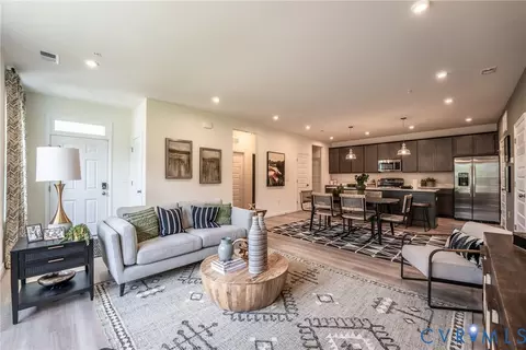 5313 Twisting Vine Ln #102, Glen Allen, VA 23059