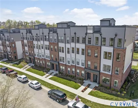 9661 Turning Point Dr #A, Glen Allen, VA 23059