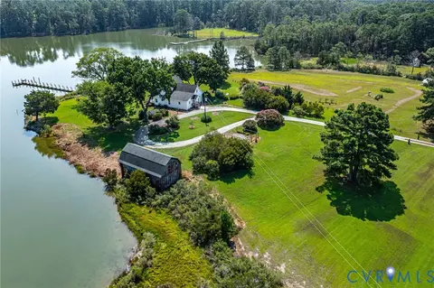 157 Hazzard Ln, Lancaster, VA 22503