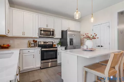 Kitchen - 2006 Barton Ave, Richmond, VA 23222 photo 1 of 6