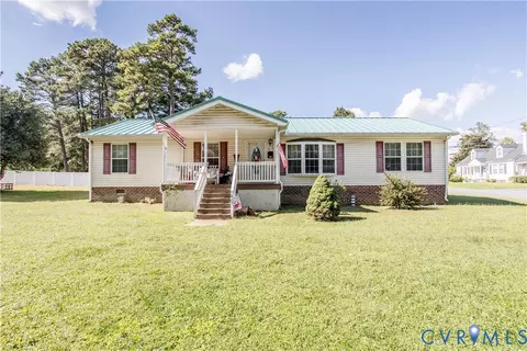 602 Temple Ave, Emporia, VA 23847