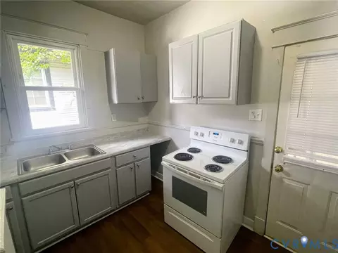 Kitchen - 2011 Ingram Ave, Richmond, VA 23224 photo 1 of 2