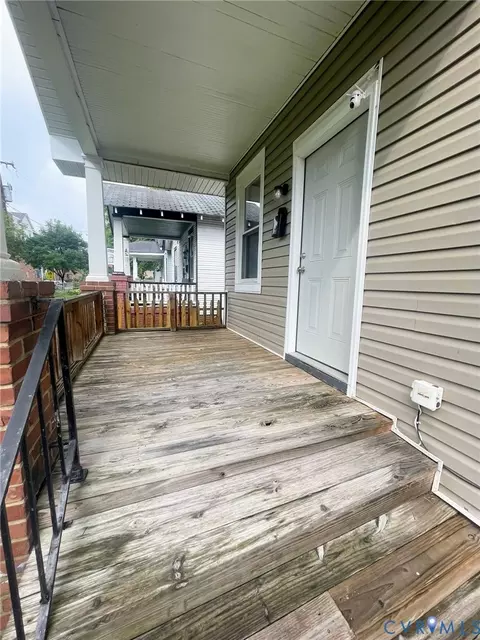 Exterior - 2011 Ingram Ave, Richmond, VA 23224 photo 3 of 9
