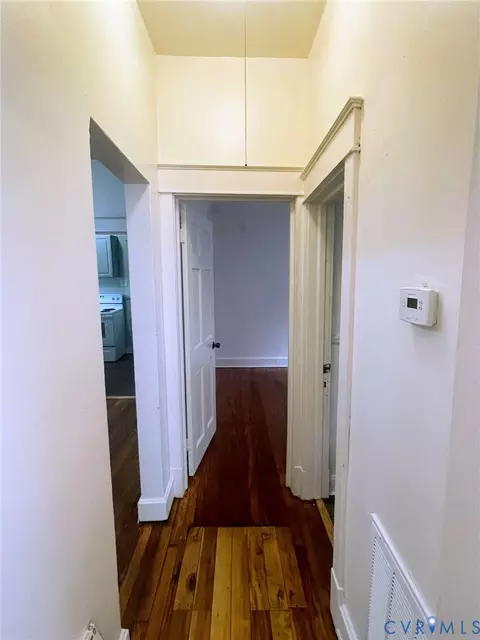 Entry Way - 2011 Ingram Ave, Richmond, VA 23224 photo 1 of 1