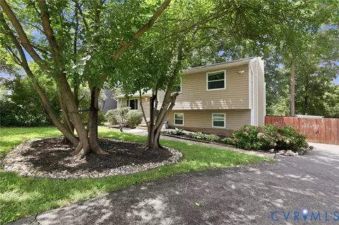 4812 Fairlake Ln, Glen Allen, VA 23060