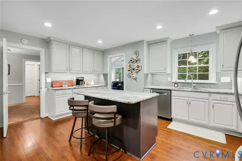 Kitchen - 2640 Chartstone Dr, Midlothian, VA 23113 photo 4 of 5