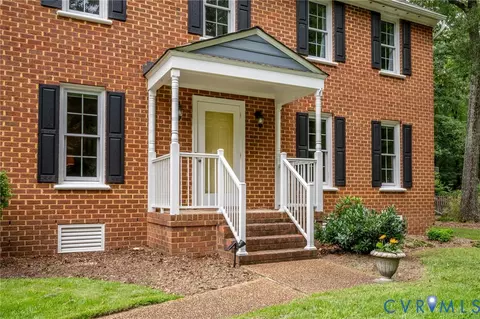Exterior - 2640 Chartstone Dr, Midlothian, VA 23113 photo 5 of 9