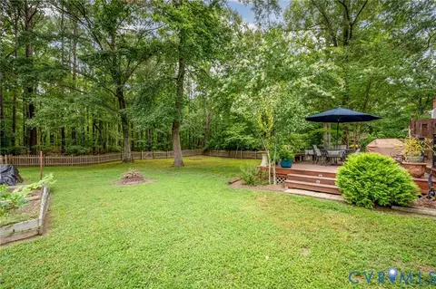 Exterior - 2640 Chartstone Dr, Midlothian, VA 23113 photo 6 of 9
