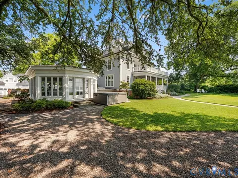 Exterior - 1500 Chesapeake Ave, Hampton, VA 23661 photo 18 of 27