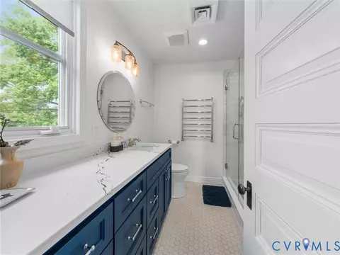 Bath - 1500 Chesapeake Ave, Hampton, VA 23661 photo 3 of 7