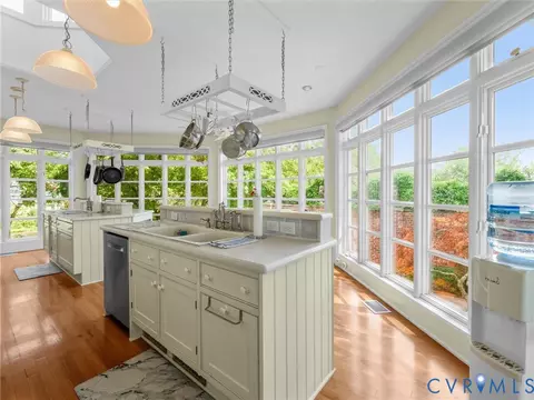 Kitchen - 1500 Chesapeake Ave, Hampton, VA 23661 photo 1 of 6