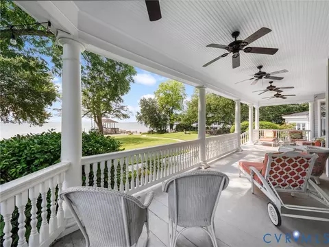 Exterior - 1500 Chesapeake Ave, Hampton, VA 23661 photo 23 of 27