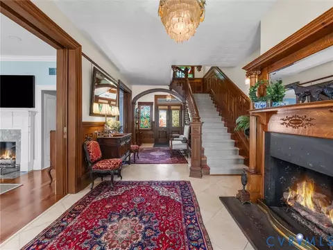 Entry Way - 1500 Chesapeake Ave, Hampton, VA 23661 photo 3 of 12