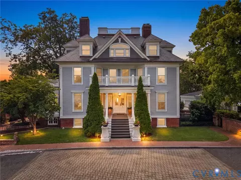Exterior - 1500 Chesapeake Ave, Hampton, VA 23661 photo 2 of 27