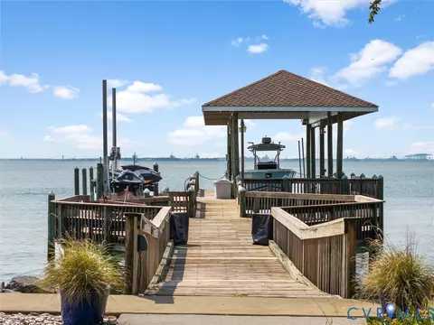 View/Area - 1500 Chesapeake Ave, Hampton, VA 23661 photo 4 of 7