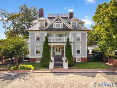 Exterior - 1500 Chesapeake Ave, Hampton, VA 23661 photo 4 of 27