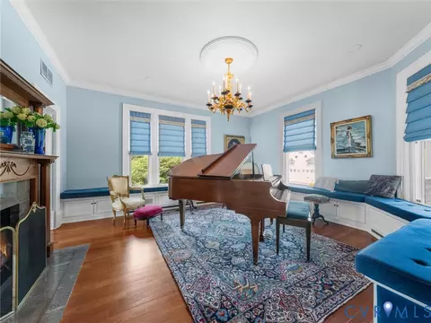 Living - 1500 Chesapeake Ave, Hampton, VA 23661 photo 1 of 5