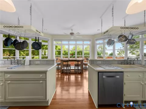Kitchen - 1500 Chesapeake Ave, Hampton, VA 23661 photo 3 of 6