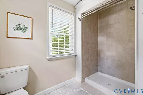Bath - 5020 Devonshire Rd, Richmond, VA 23225 photo 2 of 3