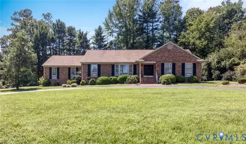 13017 Fairway Ln, Ashland, VA 23005